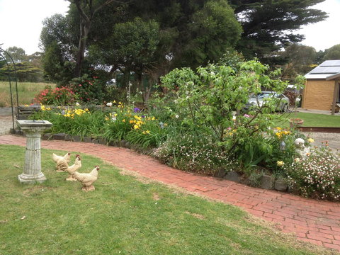 Mud Hollow Barn - Tourism Hervey Bay 6