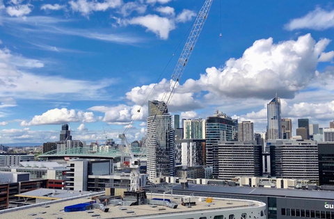 Pride Docklands Waterfront Apartment City View - Hervey Bay Accommodation 0