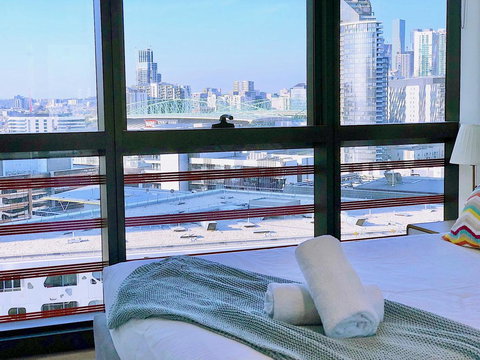 Pride Docklands Waterfront Apartment City View - Hervey Bay Accommodation 27