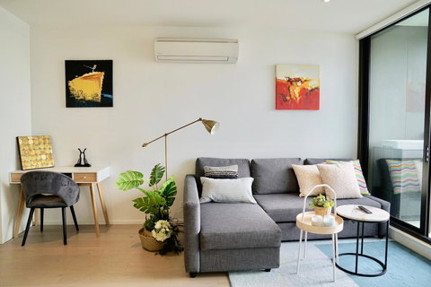 Pride Docklands Waterfront Apartment City View - Hervey Bay Accommodation 7