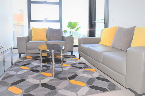 Executive Stay Little Collins Street - Tourism Hervey Bay 9