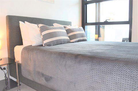 Executive Stay Little Collins Street - Tourism Hervey Bay 13