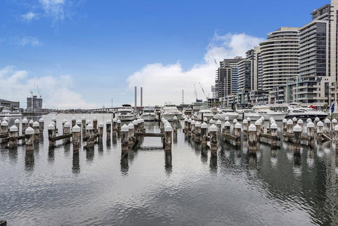 Docklands Private Collection - NEWQUAY - Hervey Bay Accommodation 19