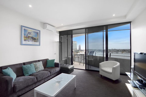 Docklands Private Collection - NEWQUAY - Hervey Bay Accommodation 30