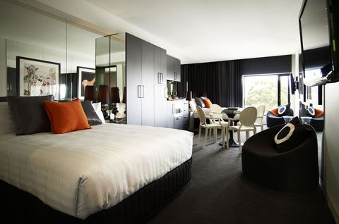 The Cullen Melbourne - Art Series - Hervey Bay Accommodation 16