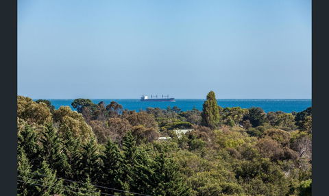 Beachside House - Tourism Hervey Bay 4