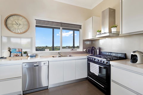 Beachside House - Tourism Hervey Bay 8
