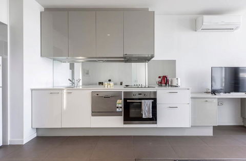 Rose Lane Serviced Apartment - Tourism Hervey Bay 5