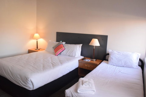 CROWN CENTRAL BUSINESS DISTRICT MOTEL - NO UNDER 18s - Hervey Bay Accommodation 31