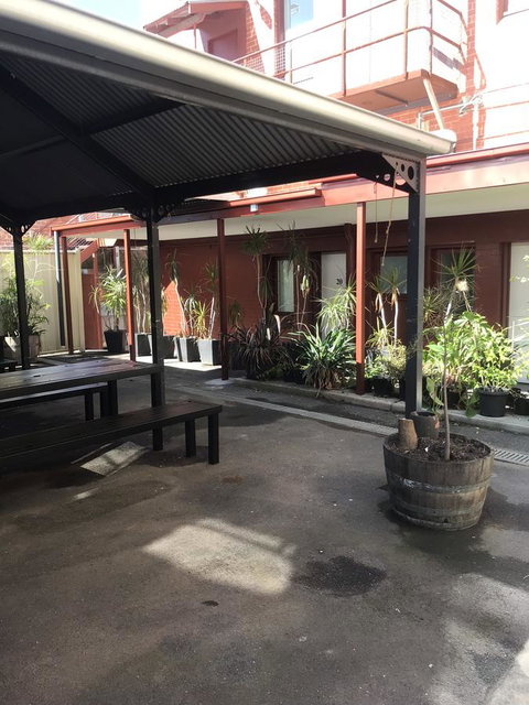 CROWN CENTRAL BUSINESS DISTRICT MOTEL - NO UNDER 18s - Hervey Bay Accommodation 13