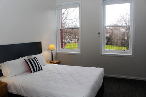 CROWN CENTRAL BUSINESS DISTRICT MOTEL - NO UNDER 18s - Hervey Bay Accommodation 23