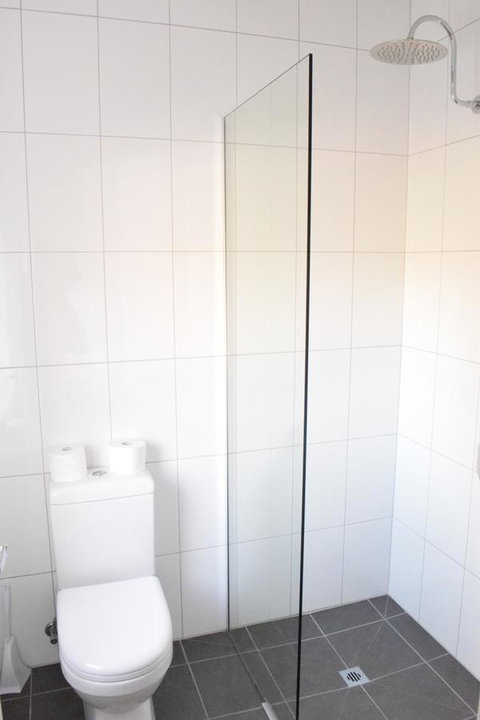 CROWN CENTRAL BUSINESS DISTRICT MOTEL - NO UNDER 18s - Hervey Bay Accommodation 30