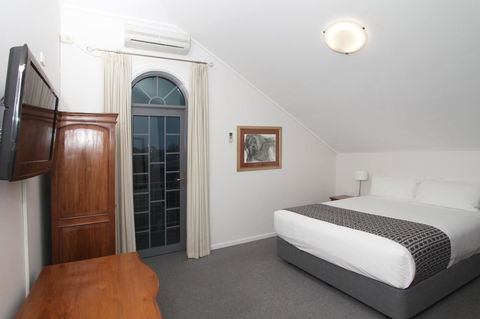 Quality Inn & Suites The Menzies - Hervey Bay Accommodation 28