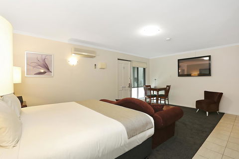 Quality Inn & Suites The Menzies - Hervey Bay Accommodation 38