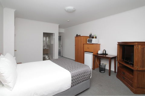 Quality Inn & Suites The Menzies - Hervey Bay Accommodation 7