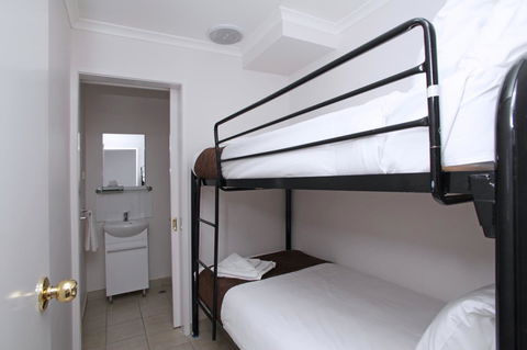 Quality Inn & Suites The Menzies - Hervey Bay Accommodation 27