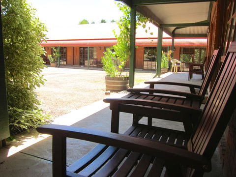 The Harrietville Snowline Hotel - Tourism Hervey Bay 6