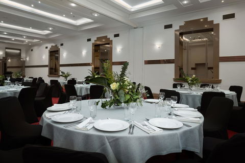 The Victoria Hotel - Tourism Hervey Bay 14