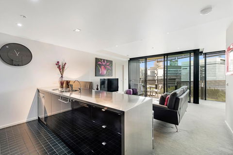 Docklands Executive Apartments - Melbourne - Hervey Bay Accommodation 29