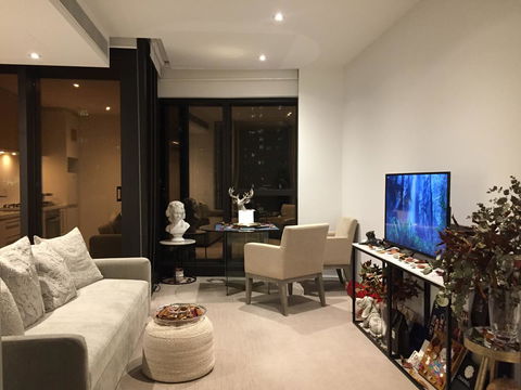 Crown Southbank Riverside S Collection - Tourism Hervey Bay 7