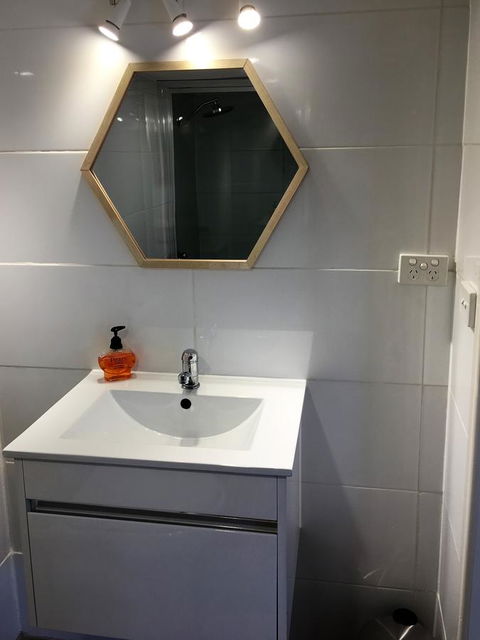 The Cosy Bungalow - Hervey Bay Accommodation 9