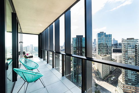 Melbourne Private Apartments - Collins Wharf Waterfront, Docklands - Hervey Bay Accommodation 7