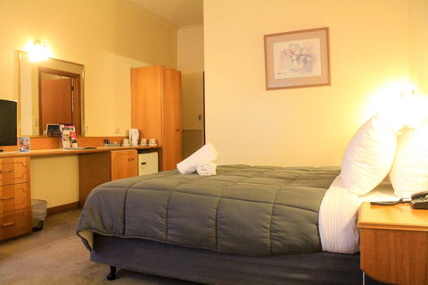 St Georges Motor Inn - Hervey Bay Accommodation 11