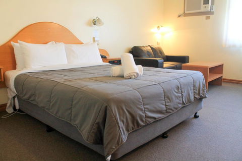 St Georges Motor Inn - Hervey Bay Accommodation 7