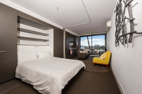 Amazing Accommodations : South Yarra - Tourism Hervey Bay 29
