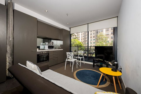 Amazing Accommodations : South Yarra - Tourism Hervey Bay 17