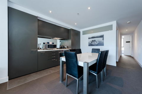 Amazing Accommodations : South Yarra - Tourism Hervey Bay 43