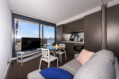 Amazing Accommodations : South Yarra - Tourism Hervey Bay 34