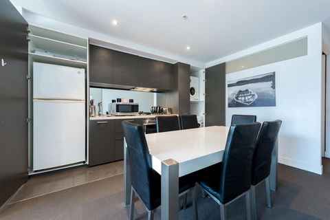 Amazing Accommodations : South Yarra - Tourism Hervey Bay 42