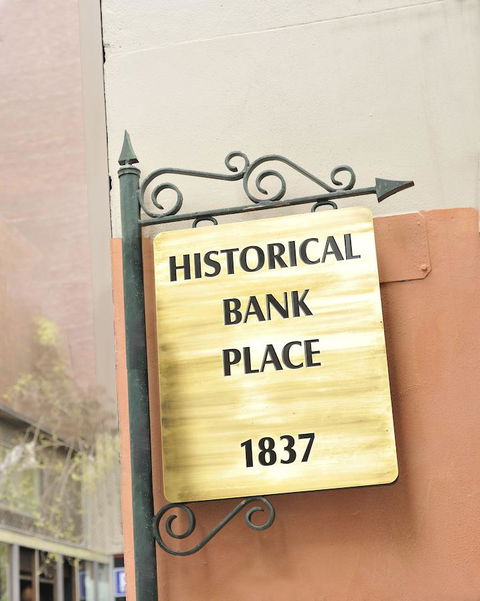 Metro Apartments On Bank Place - Tourism Hervey Bay 3