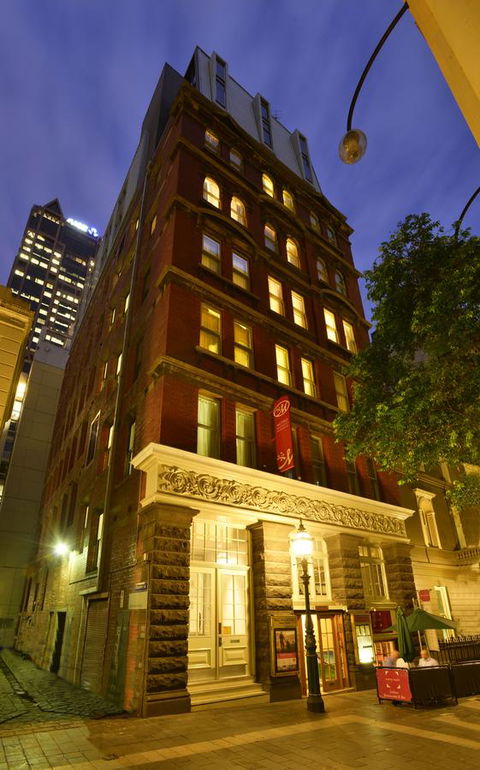 Metro Apartments On Bank Place - Tourism Hervey Bay 0