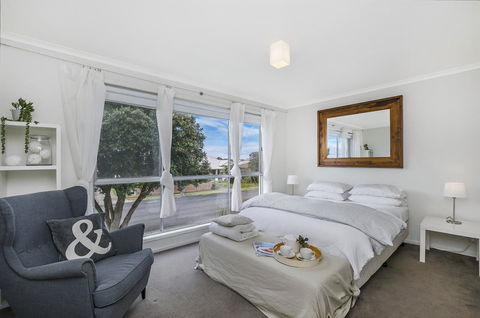 Portland Bay Apartments - Hervey Bay Accommodation 2