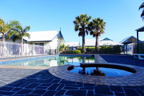 Torquay Tropicana Motel - Hervey Bay Accommodation 12
