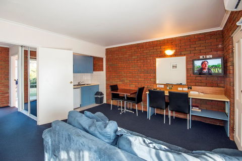 Torquay Tropicana Motel - Hervey Bay Accommodation 24