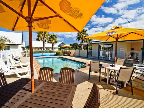 Torquay Tropicana Motel - Hervey Bay Accommodation 0