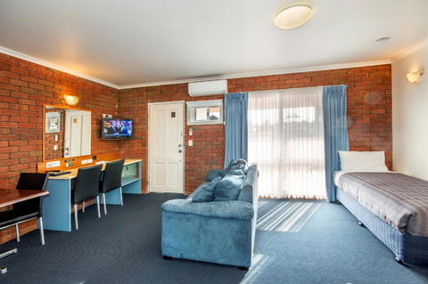 Torquay Tropicana Motel - Hervey Bay Accommodation 23