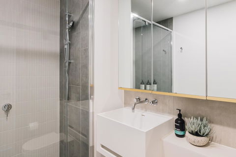 Cosmo Central Hotel Apartment - Tourism Hervey Bay 43