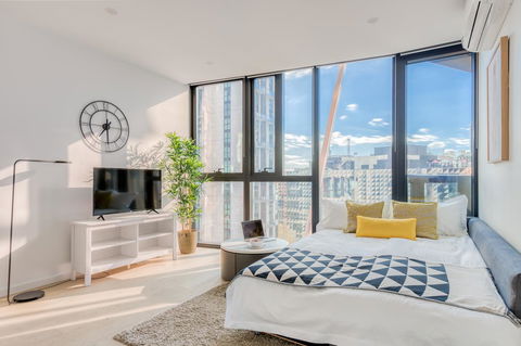 Cosmo Central Hotel Apartment - Tourism Hervey Bay 0