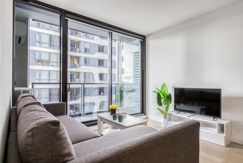 Cosmo Central Hotel Apartment - Tourism Hervey Bay 12