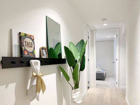 Cosmo Central Hotel Apartment - Tourism Hervey Bay 2