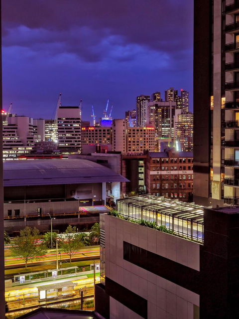 Premier Stays Melbourne - Tourism Hervey Bay 1