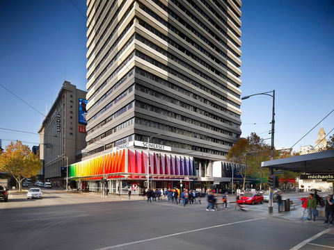 Urban Apartments Melbourne On Elizabeth - Tourism Hervey Bay 5