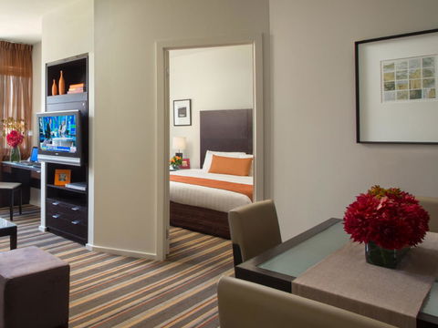 Urban Apartments Melbourne On Elizabeth - Tourism Hervey Bay 12