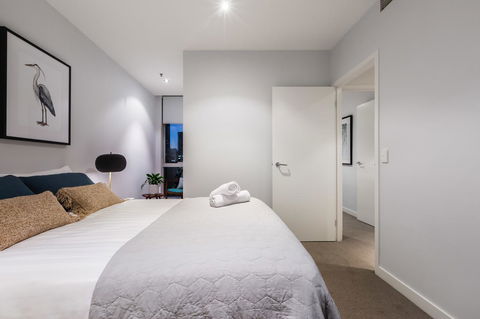 Auguste, Melbourne CBD Private Accommodation With Parking - Tourism Hervey Bay 7