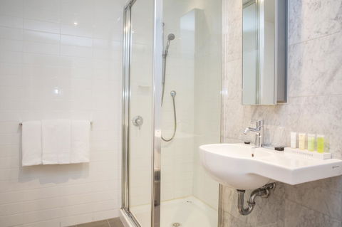Adara Hotel Richmond - Tourism Hervey Bay 6