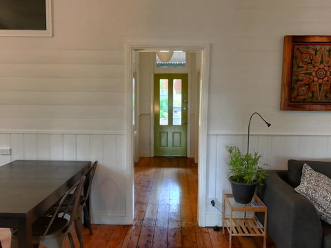 Cinta Cottage - Hervey Bay Accommodation 9